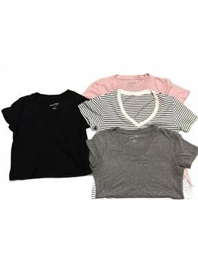 Universal Thread Women's T-Shirts Bundle - Black, Gray, Striped, Pink